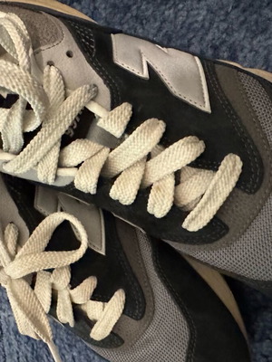 New Balance παπούτσια αντρικά σαν καινούργιο, μέγεθος 44.5, μαύρο και άσπρο