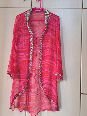 Women's caftan new, fuchsia-pink muslin with sequins and stones