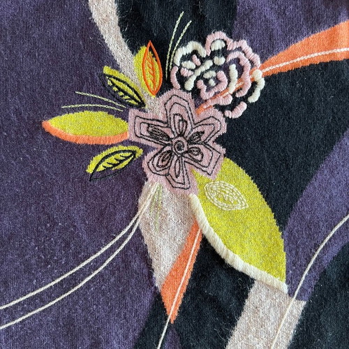 Laurel blouse used, silk cashmere, size Medium 38, purple with floral design