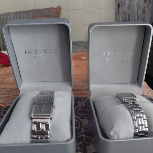 Foce watch set unisex silver like new with box
