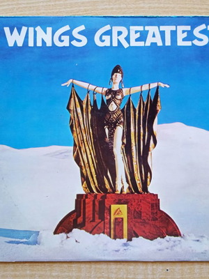 Wings Greatest Hits vinyl record in very good condition, Rock