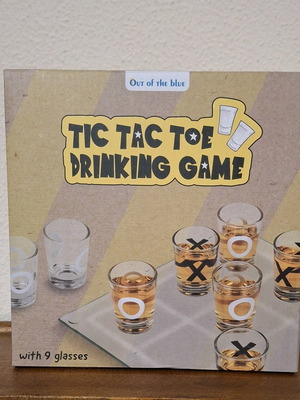 Tic Tac Toe Drinking Game like new with shot glasses