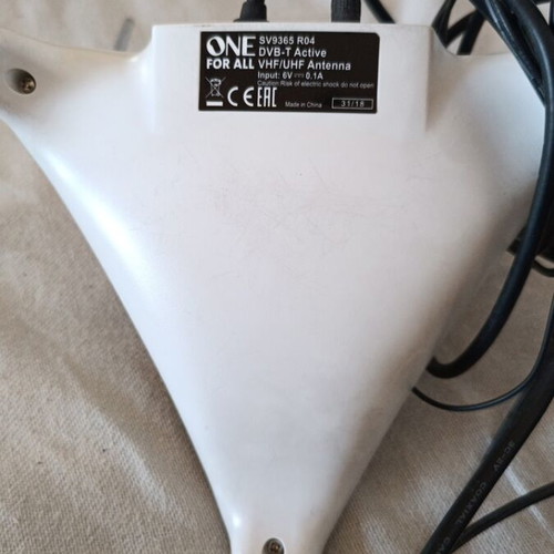 Indoor VHF UHF antenna used with on/off switch and signal gain control