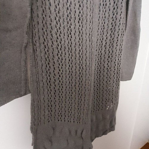 Twinset cardigan long knitted grey like new with matching scarf