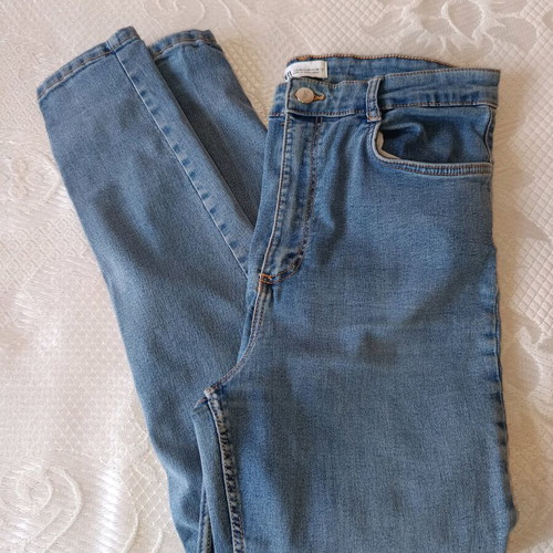 Zara high-waisted slim fit pants like new, size 46, light blue denim