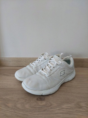 Skechers Erath athletic shoes used, size 41, white