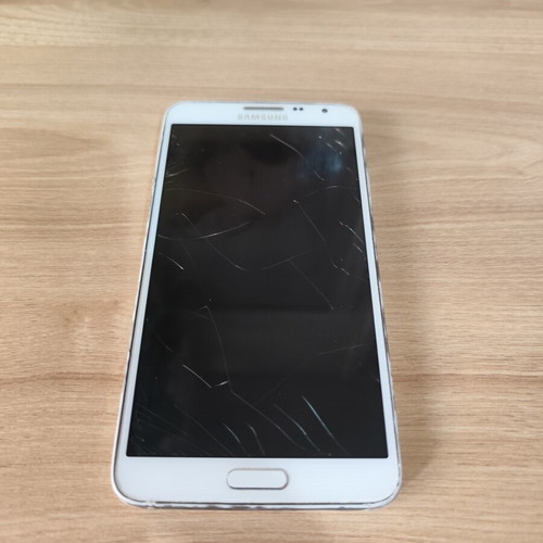 Samsung Galaxy Note 3 Neo used with cracked screen, white