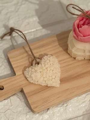 Heart-shaped closet air freshener new, baby powder scent