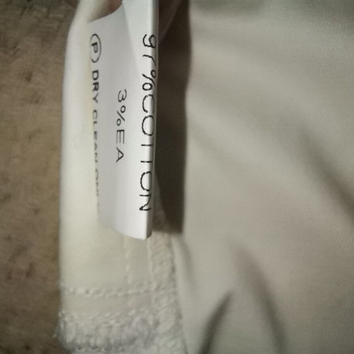 ISO skirt white size M like new