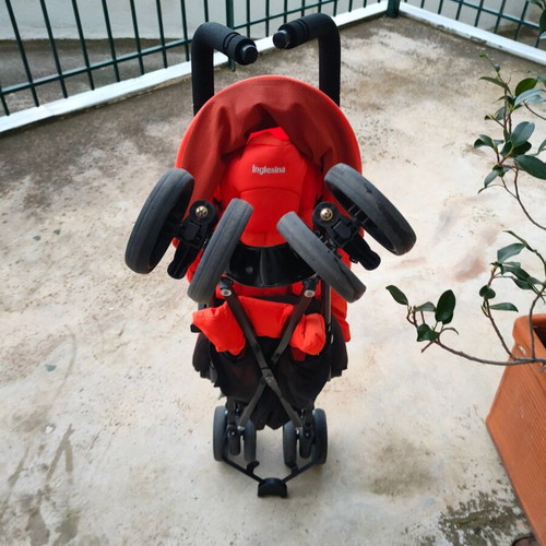 Inglesina Blink stroller like new, coral color, lightweight