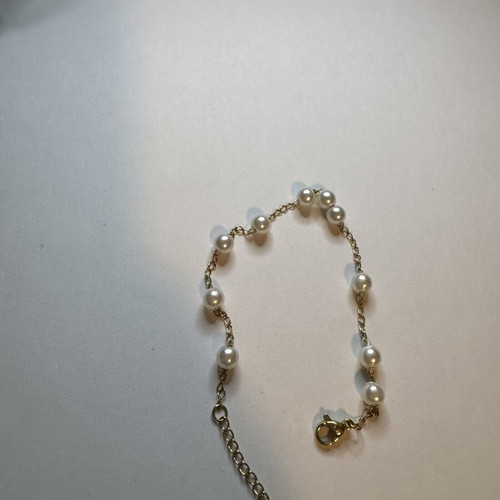 Bracelet with pearls