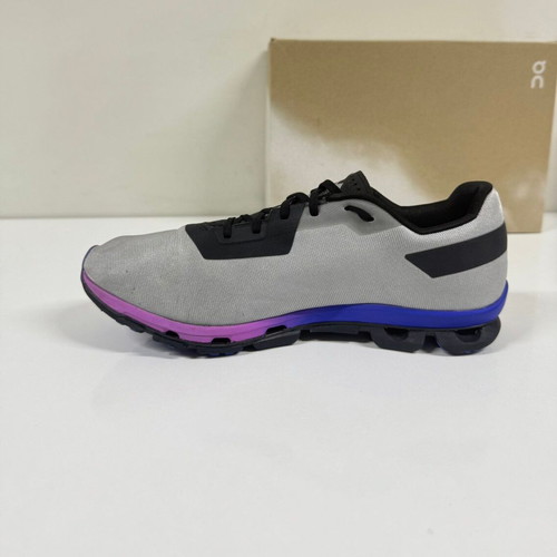 On Running Cloudflesh sports shoes new, size 39, gray