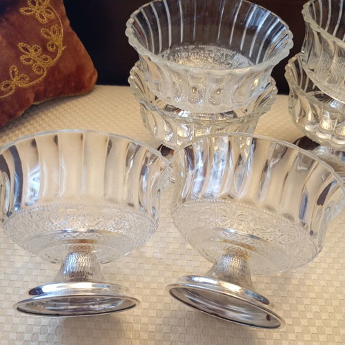 Vintage set of 6 dessert bowls like new, glass with silver base
