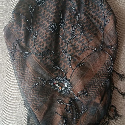 Alexi Andriotti back scarf new, black and brown with fringes