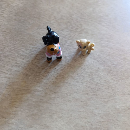 Chi Chi Love dog and Kinder lion used figures miniatures