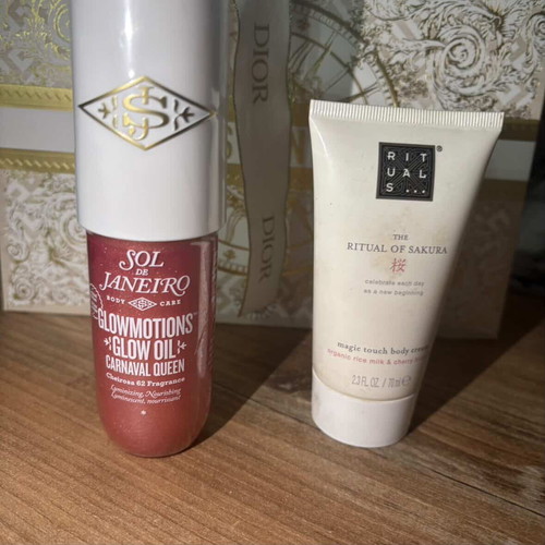 Sol de Janeiro Body Oil new with gift cream from Rituals