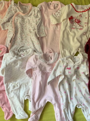 Velvet baby rompers used, pack of 9 for girl 0-3 months