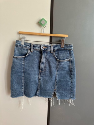 Bershka skinny denim skirt used, blue, size M