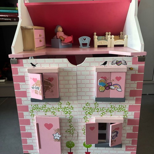 Dollhouse used, pink wooden toy Janod
