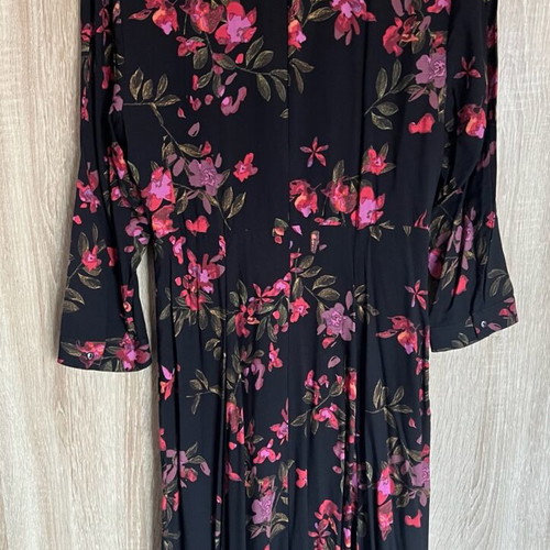 Zara dress used with 3/4 sleeve and front buttons black