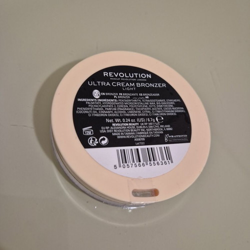 Makeup Revolution Ultra Cream Bronzer, Light shade