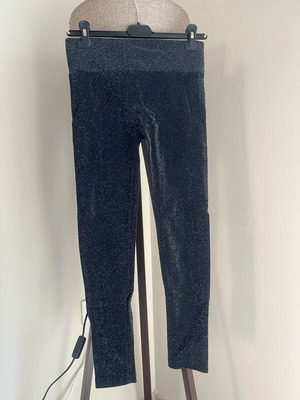 Stradivarius black leggings XL like new
