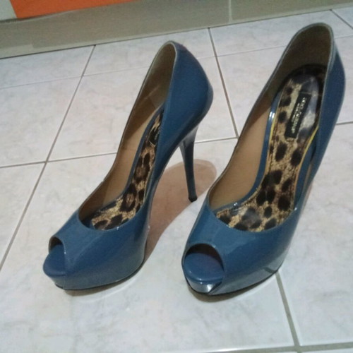 Dolce & Gabbana leather peep-toe pumps size 38½ like new, blue