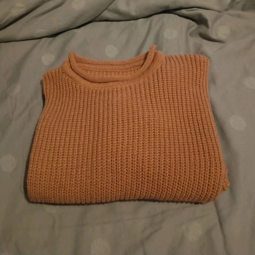 Wool sweater like new, size S, 3/4 sleeve, apple brown color