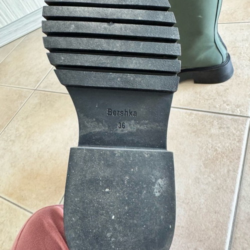 Bershka green boots like new, waterproof, size 36