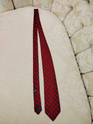 Gianfranco Ferre men's tie like new, red