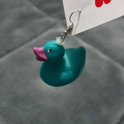 Rubber duckie earring new