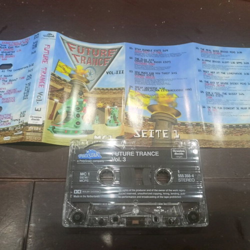 Future Trance Vol.3 cassette tapes like new, electronic genre, 2 pcs