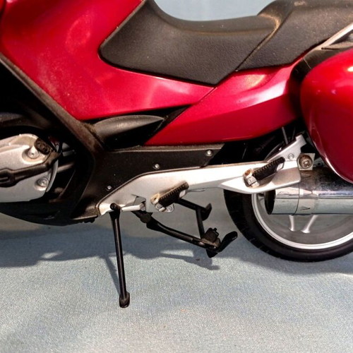 AUTOart BMW R 1200 RT 1:10 Diecast Collectible Motorcycle Like New