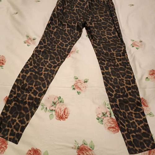 H&M Animal Print Leggings like new, elastic with waistband