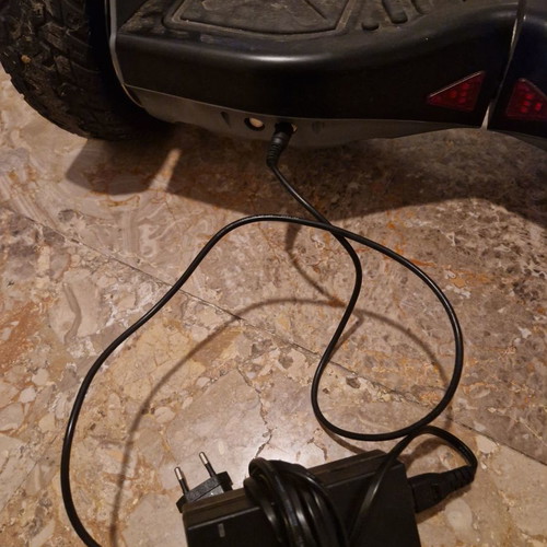 Hoverboard used with thick wheels, Bluetooth and led lighting