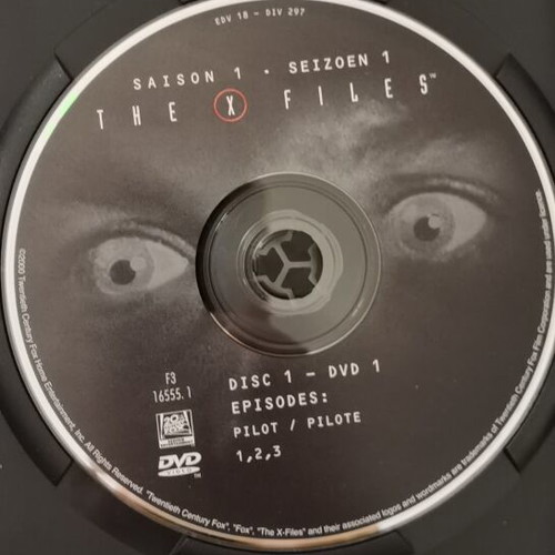 The X Files Collection DVD like new, season 1, subtitles