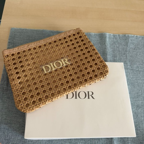 Dior beauty pouch limited edition new, beige