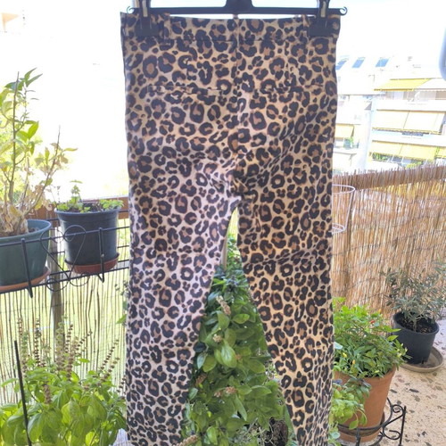 Leopard Skinny Pants Size M Like New