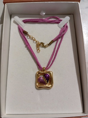 Necklace used with heart-shaped pendant