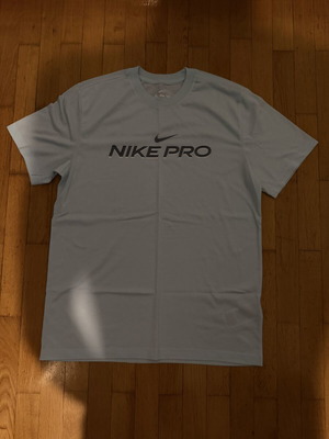 Nike Pro T-shirt, light blue, size M