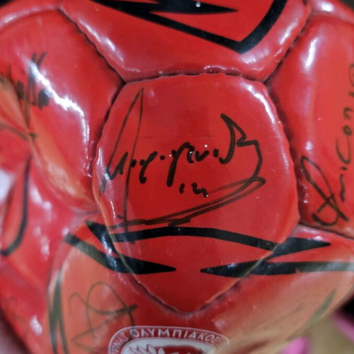 Olympiacos collectible ball with signatures 2005-2008 new
