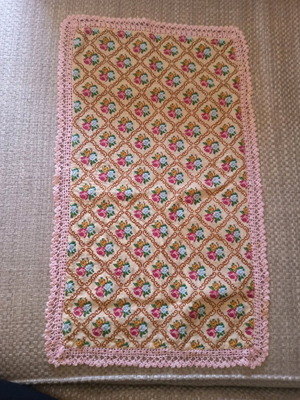 Handmade table runner like new with pink lace