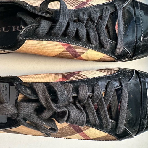 Burberry shoes size 37 like new, black