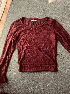 Bershka burgundy lace blouse used, size M