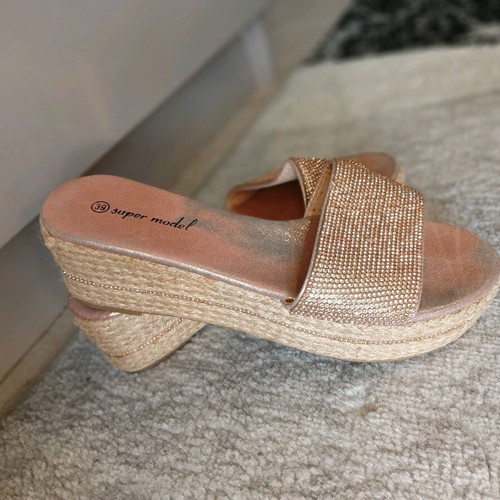 Pink gold slippers with rhinestones used, size 39