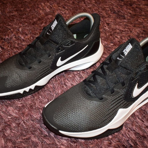 Nike Precision 5 sports shoes like new, size 45.5, black and white