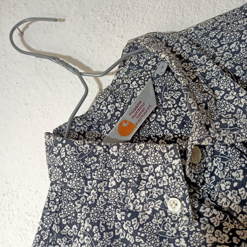 Carhartt floral shirt size S like new, 100% cotton