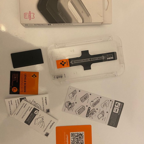 Spigen Glass Ez Fit screen protector for iPhone 14/13 Pro/13 new, 1 piece