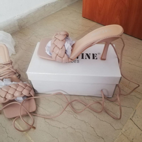 Bozikis beige platform sandals size 38