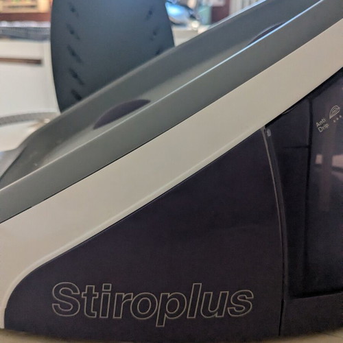 Stiroplus SP-1009 steam ironing system